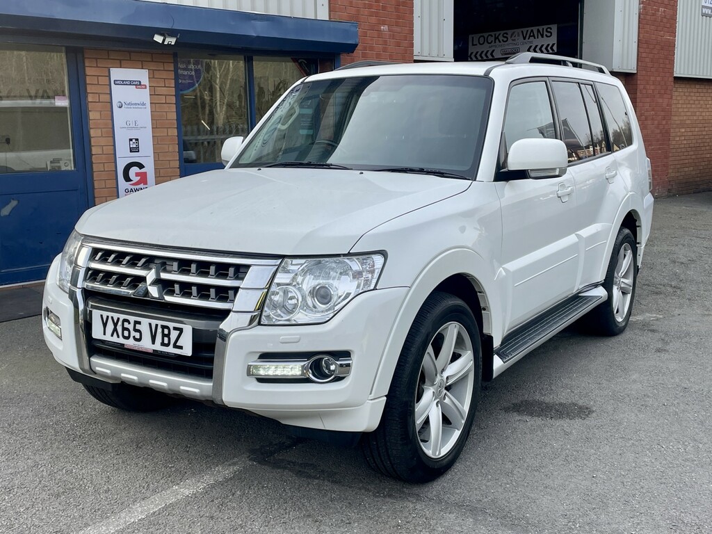 Mitsubishi Shogun 3.2 Di-dc Sg4 2015 White #4