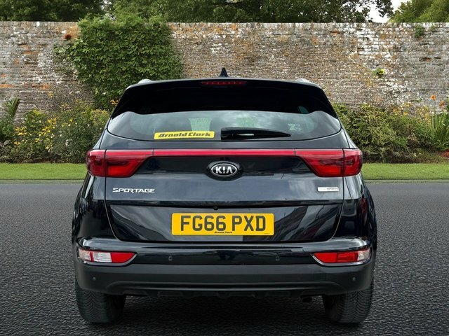 Kia Sportage 1.7 Crdi 2 Suv Euro 6 S S 114 FG66PXD Black #5