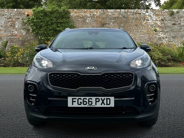 Kia Sportage 1.7 Crdi 2 Suv Euro 6 S S 114 FG66PXD Black #2