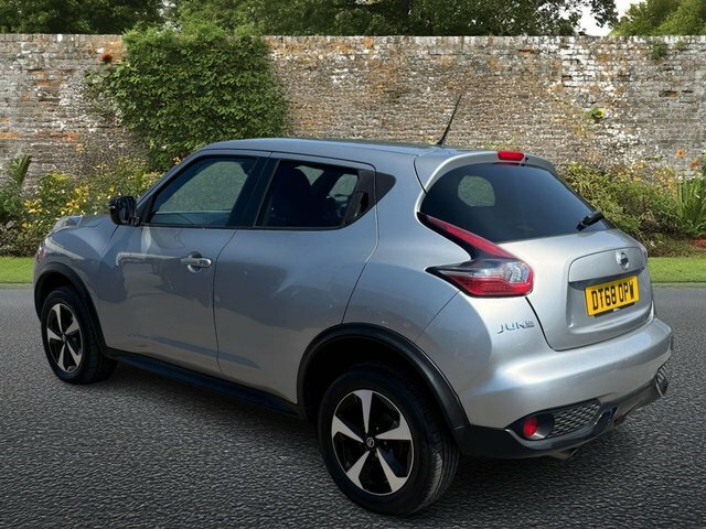 Nissan Juke 1.6 Bose Personal Edition Suv Eu DT68OPW Silver #4