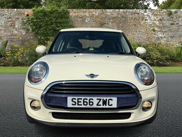 Mini Hatch 1.5 Cooper Hatchback Euro 6 S S SE66ZWC White #2
