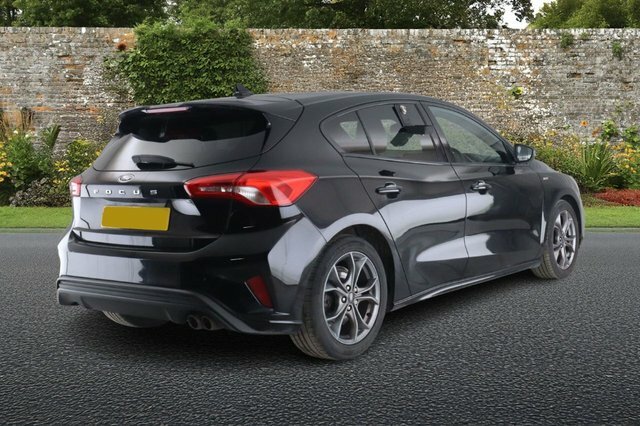 Ford Focus 1.0T Ecoboost St-line Hatchback Black #6