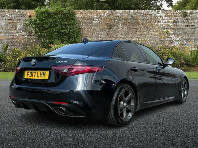 Alfa Romeo Giulia 2.0 Tb Veloce 5 Seat Family Sports Saloon A Red #6