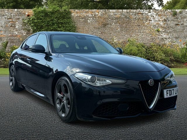 Alfa Romeo Giulia 2.0 Tb Veloce 5 Seat Family Sports Saloon A Red #1