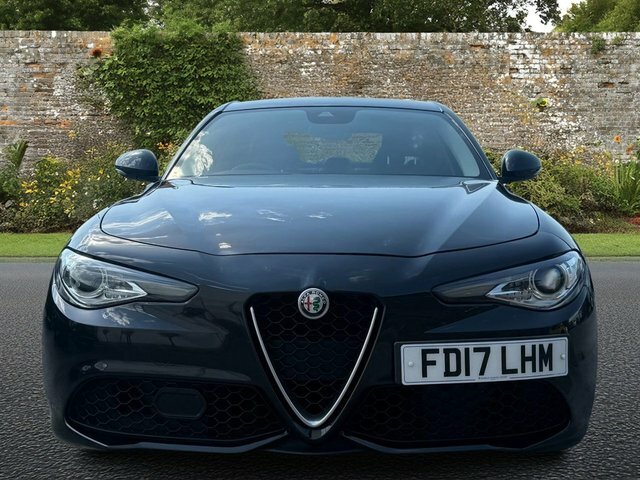 Alfa Romeo Giulia 2.0 Tb Veloce 5 Seat Family Sports Saloon A Red #2
