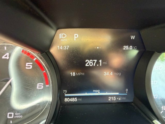 Alfa Romeo Giulia 2.0 Tb Veloce 5 Seat Family Sports Saloon A Red #13