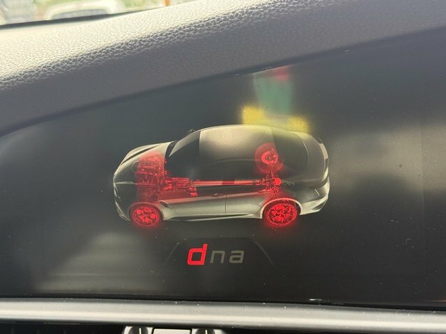 Alfa Romeo Giulia 2.0 Tb Veloce 5 Seat Family Sports Saloon A Red #18