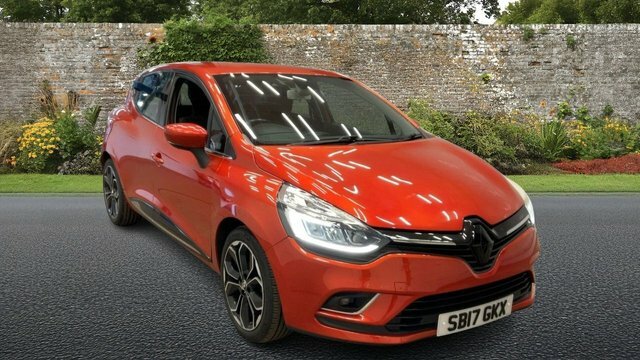Renault Clio White #1