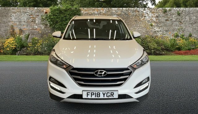 Hyundai Tucson 1.6 Gdi Blue Drive Se Nav Suv Eu White #2