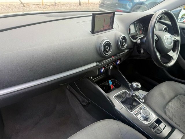 Audi A3 1.6 Tdi 110 S Line S Tronic Black #10