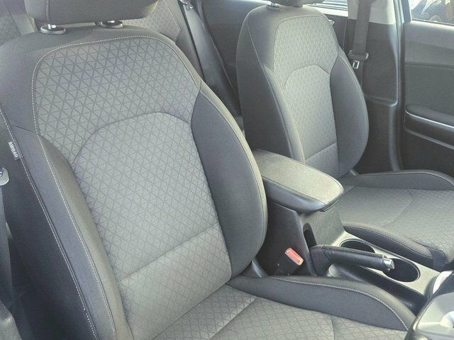 Kia Ceed 1.4 T Gdi Gt Line Lunar Edition Hatchback Petr #13