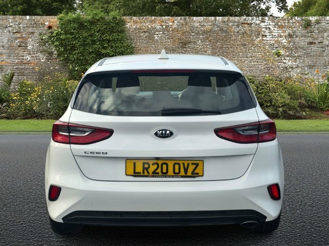 Kia Ceed 1.6 Crdi Eco 2 Hatchback Euro 6 White #5