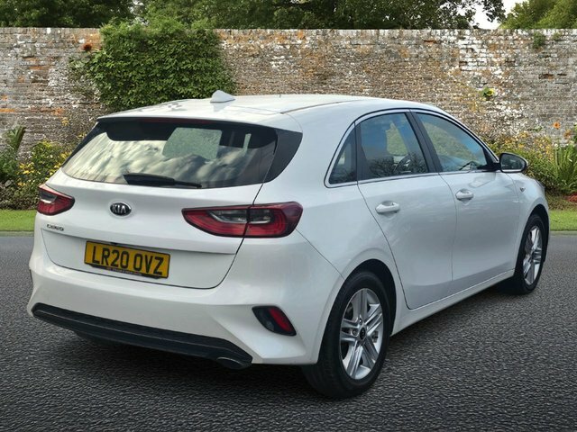 Kia Ceed 1.6 Crdi Eco 2 Hatchback Euro 6 White #6