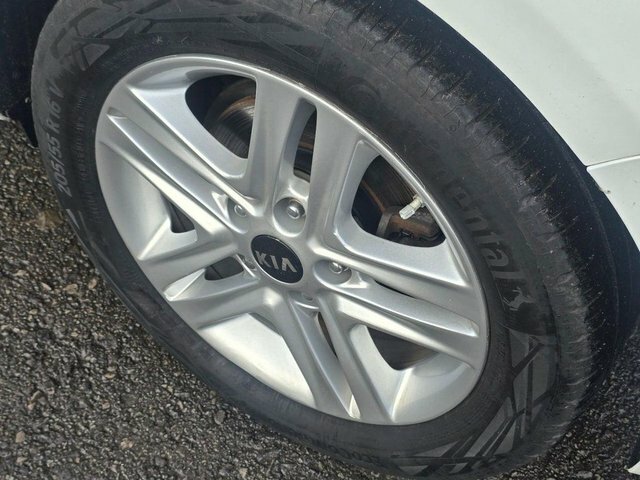 Kia Ceed 1.4 T Gdi Gt Line Lunar Edition Hatchback Petr #8