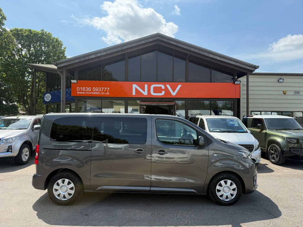 Toyota PROACE Minibus Grey #2