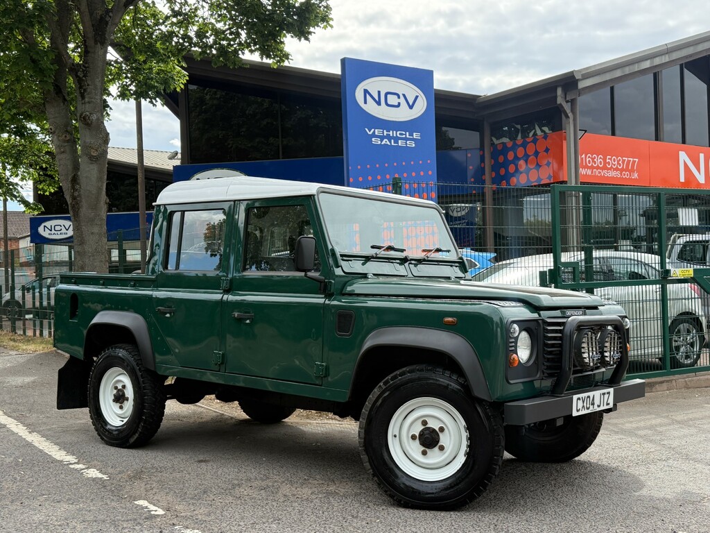 Land Rover Defender 110 Pickup Green