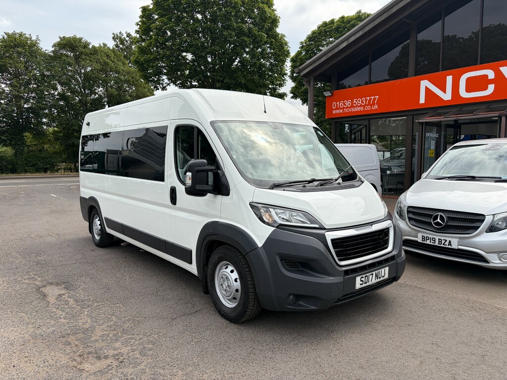 Peugeot Boxer Mpv White #3