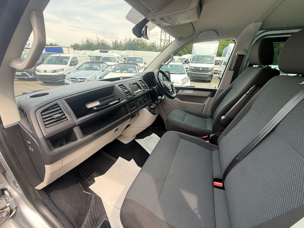 Volkswagen Transporter 2.0 Tdi T32 Bluemotion Tech Highline Fwd Swb Euro White #10