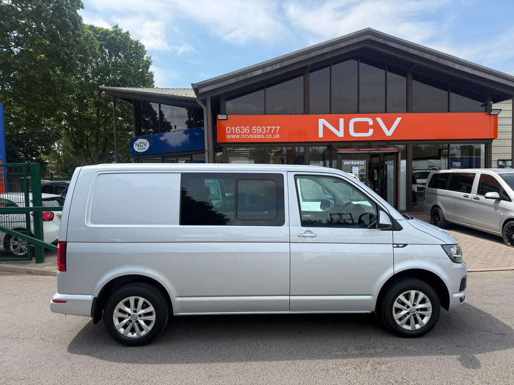 Volkswagen Transporter 2.0 Tdi T32 Bluemotion Tech Highline Fwd Swb Euro White #2