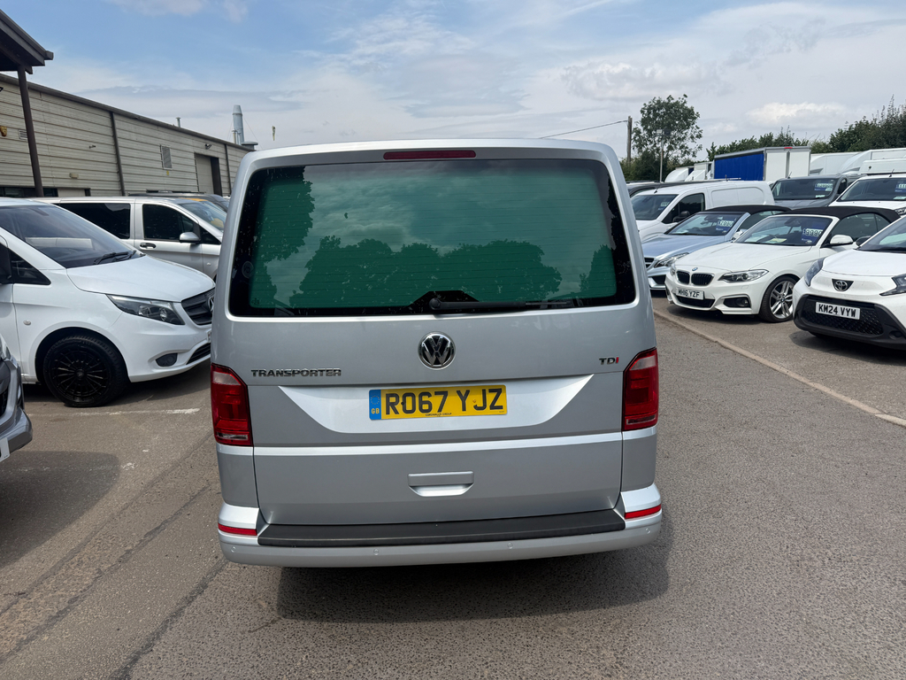 Volkswagen Transporter 2.0 Tdi T32 Bluemotion Tech Highline Fwd Swb Euro White #4