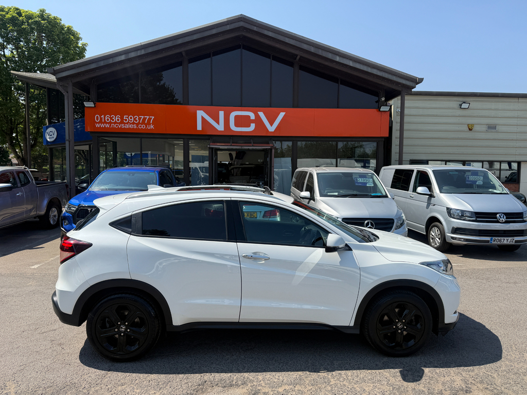 Honda Hr-V I-vtec Ex Cvt White #2