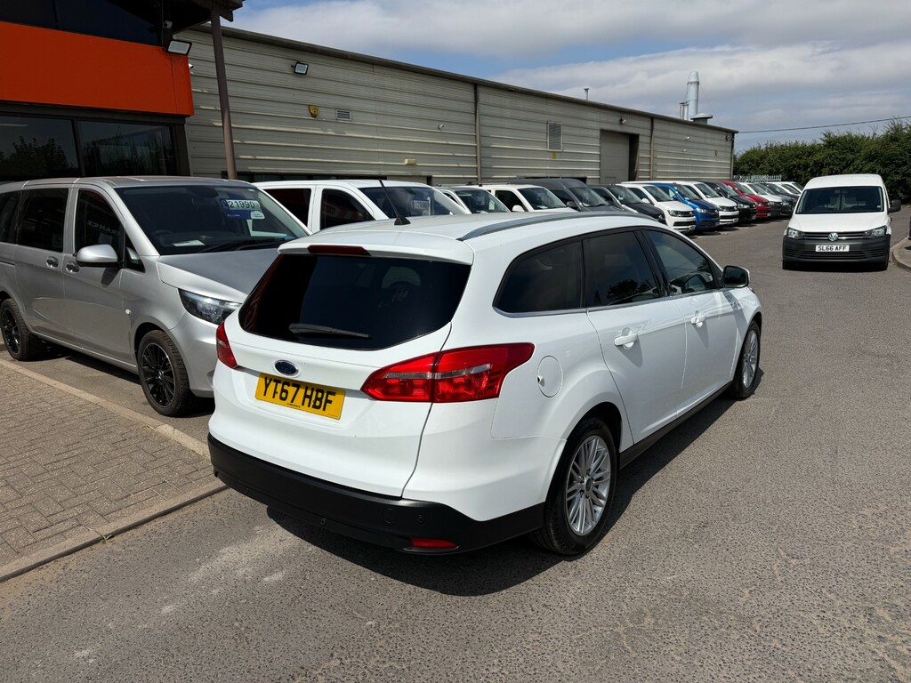 Ford Focus Zetec Edition Tdci Estate White #2