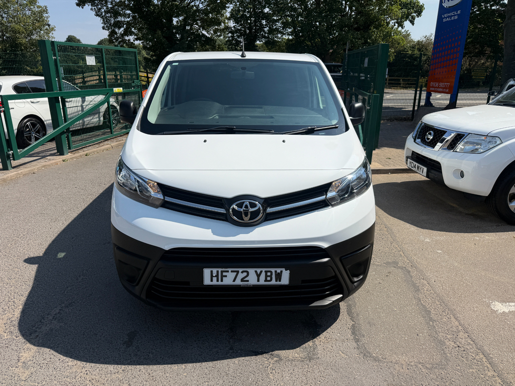 Toyota Proace Verso Combi White #5