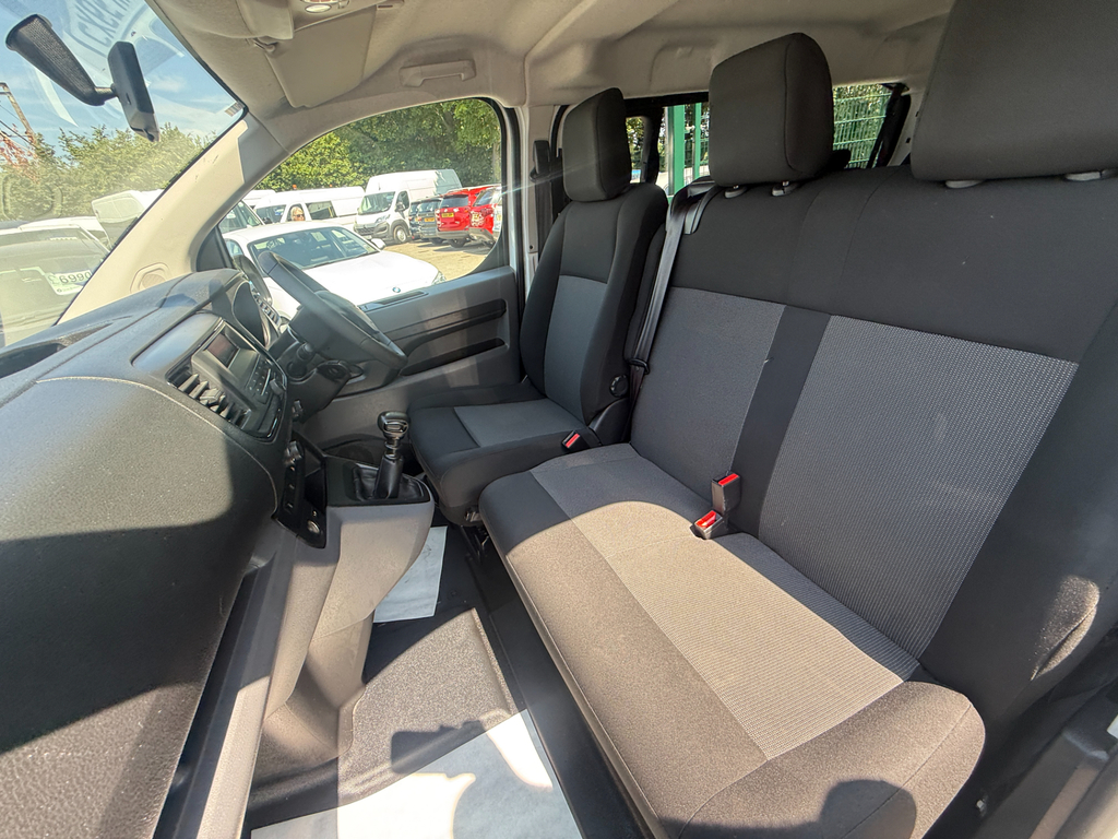 Toyota Proace Verso Combi White #11