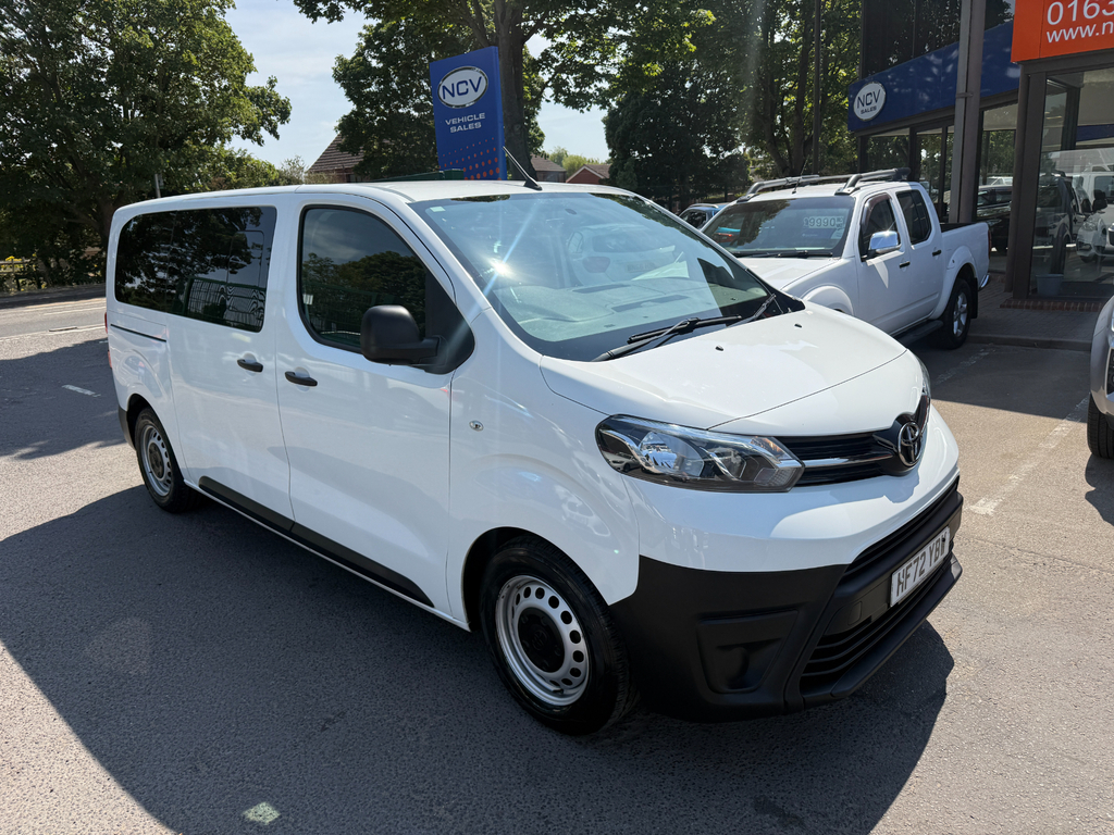 Toyota Proace Verso Combi White #6