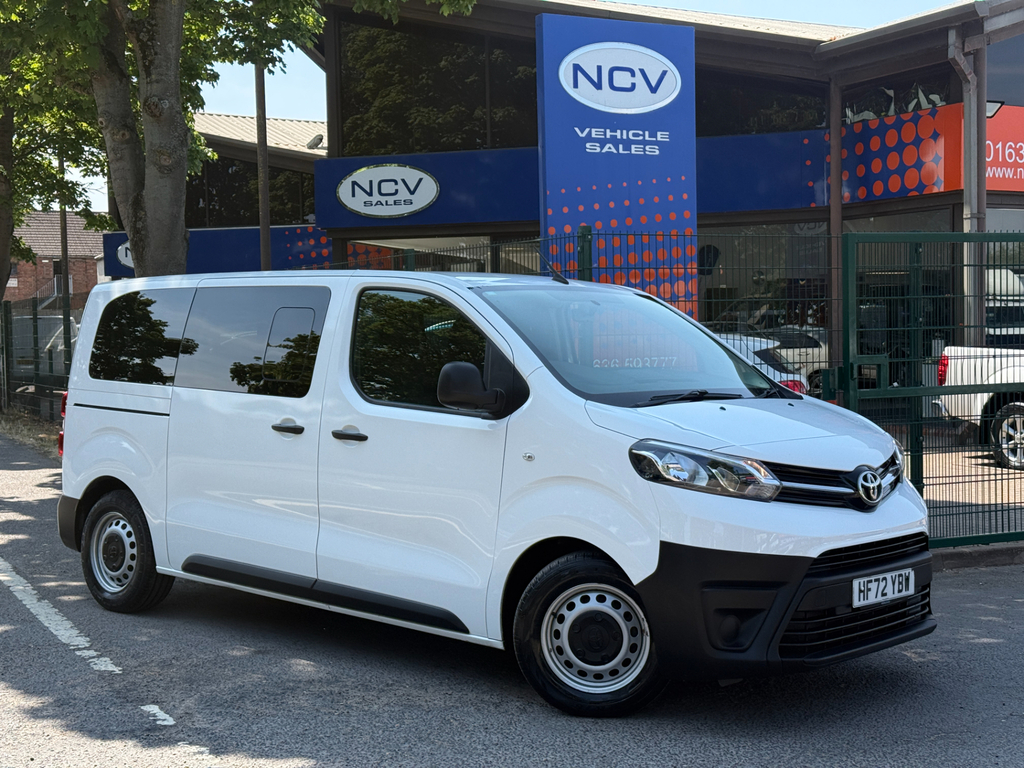 Toyota Proace Verso Combi White #1