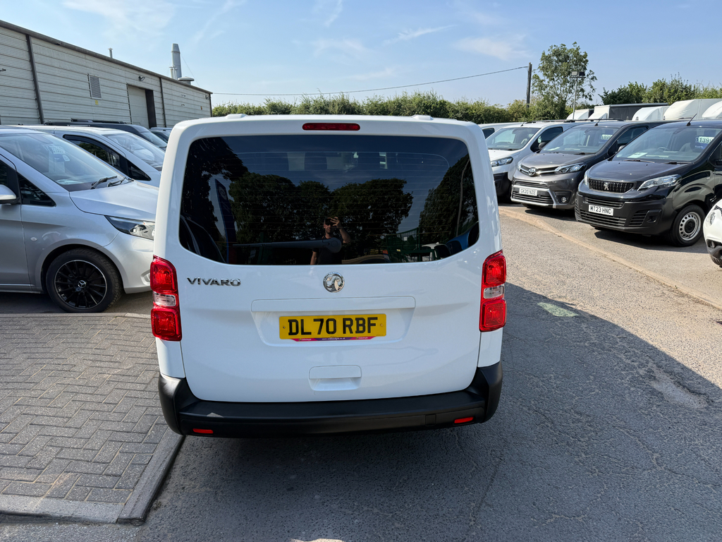 Vauxhall Vivaro Diesel White #4