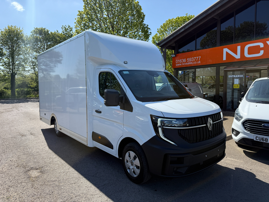 Renault Master Master Lm35 Blue Dci 150 Advance Medium Roof Van A White #9