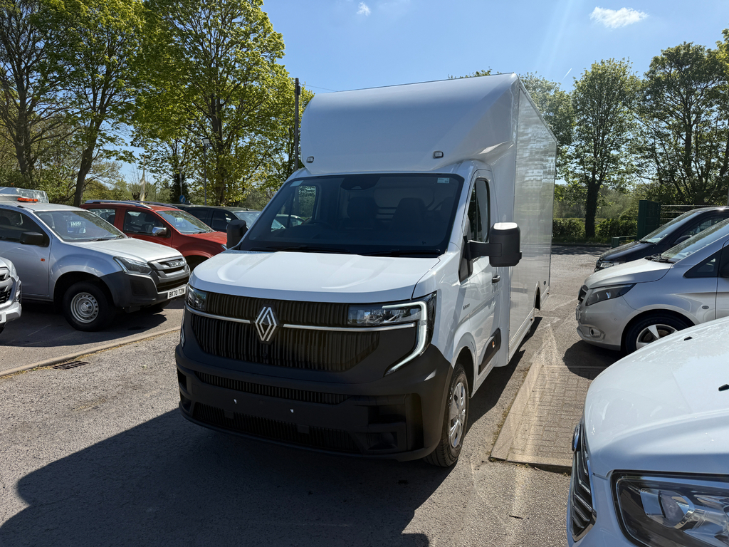 Renault Master Ll35 Master Advance Low Loader 4.5M White #4