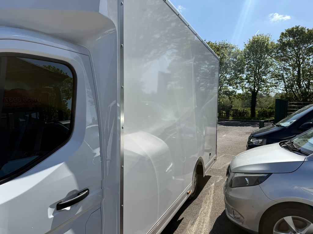 Renault Master Master Lm35 Blue Dci 150 Advance Medium Roof Van A White #11