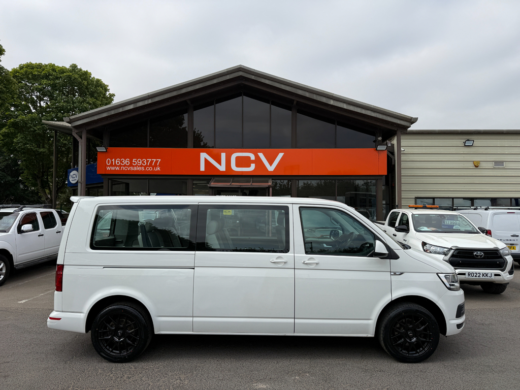 Volkswagen Transporter Shuttle T32 Tdi Shuttle Se Bmt Vw T6 8 Seater Minibus No V White #2