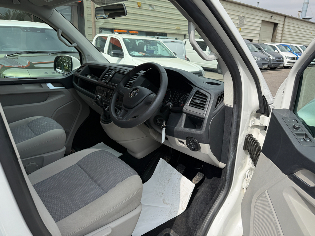 Volkswagen Transporter Shuttle 2L Se Grey #20