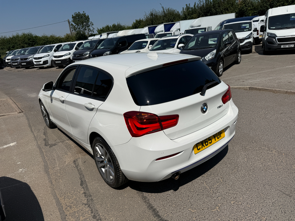 BMW 1 Series Sport 1 Series White #4