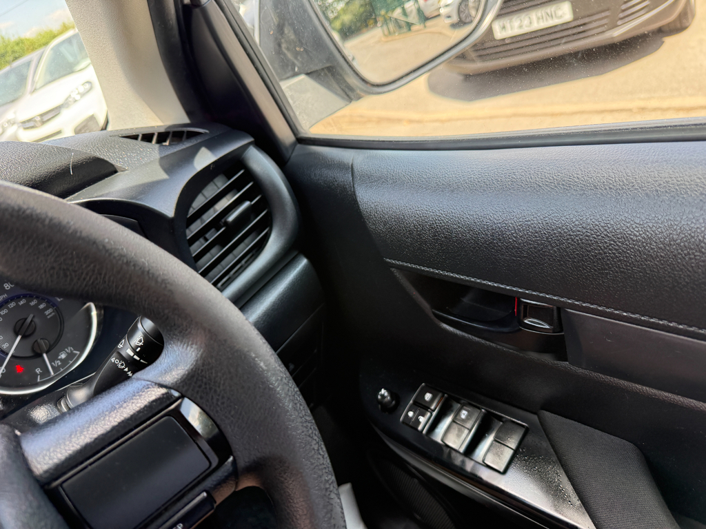 Toyota HILUX Active Dcab Pick Up 2.4 D-4d Grey #20