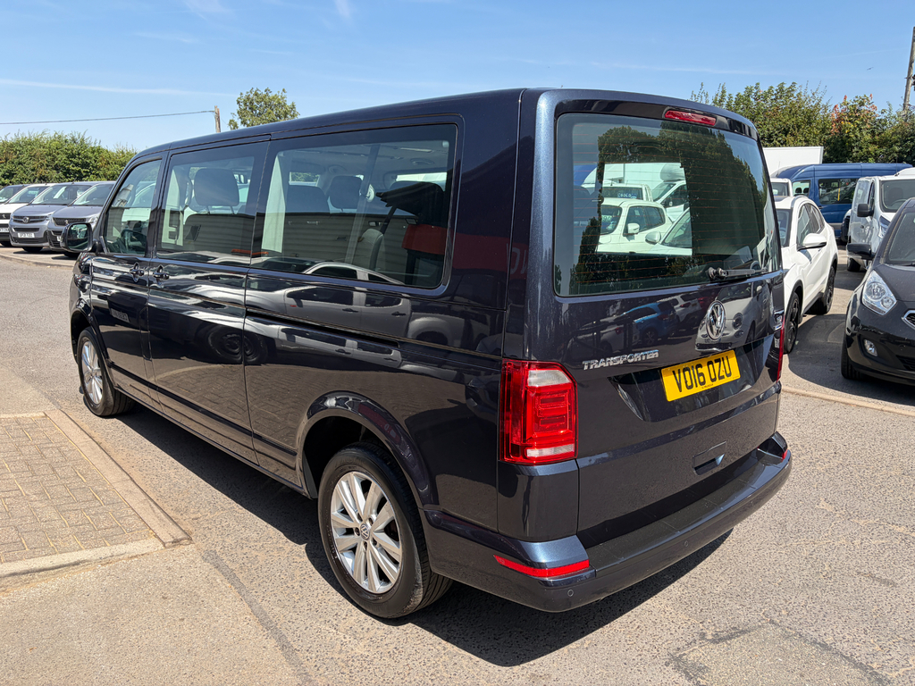 Volkswagen Transporter Shuttle 2016 2.0L T32 Tdi Shuttle Se Bmt 148 Bhp Silver #7