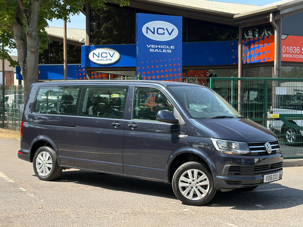 Volkswagen Transporter Shuttle T32 Tdi Shuttle Se T6 Bmt Vw 9 Seater 150 Lwb Blue