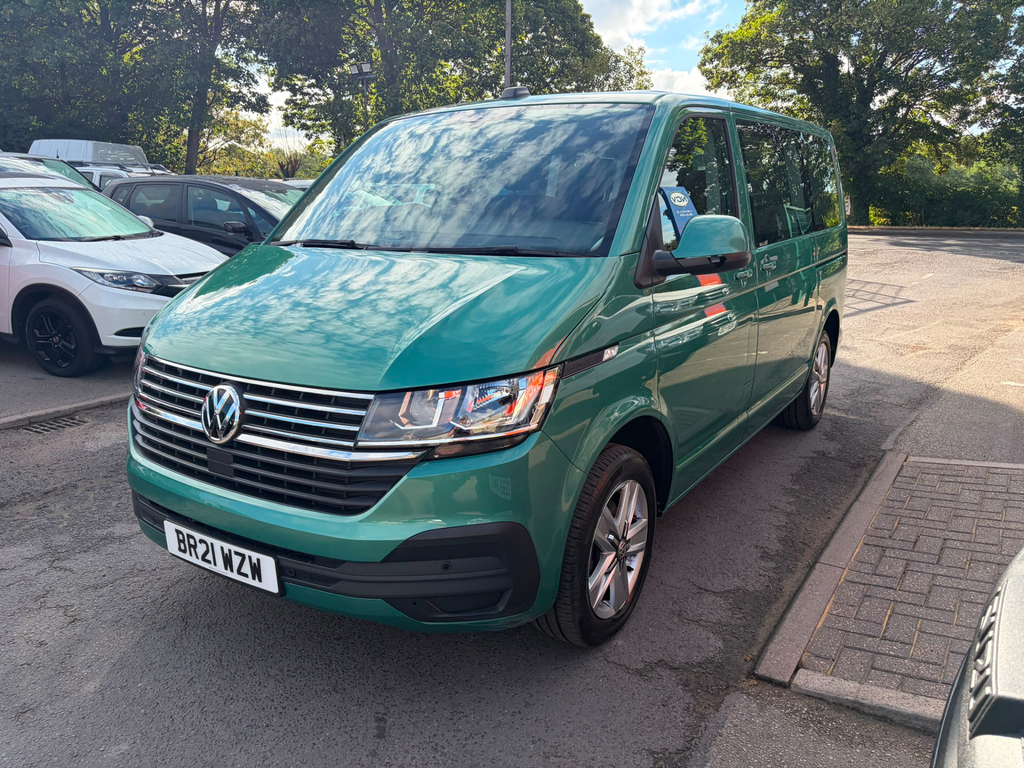 Volkswagen Transporter Shuttle Shuttle Se Tdi Vw T6.1 8 Seater Minibus No Vat Green #3