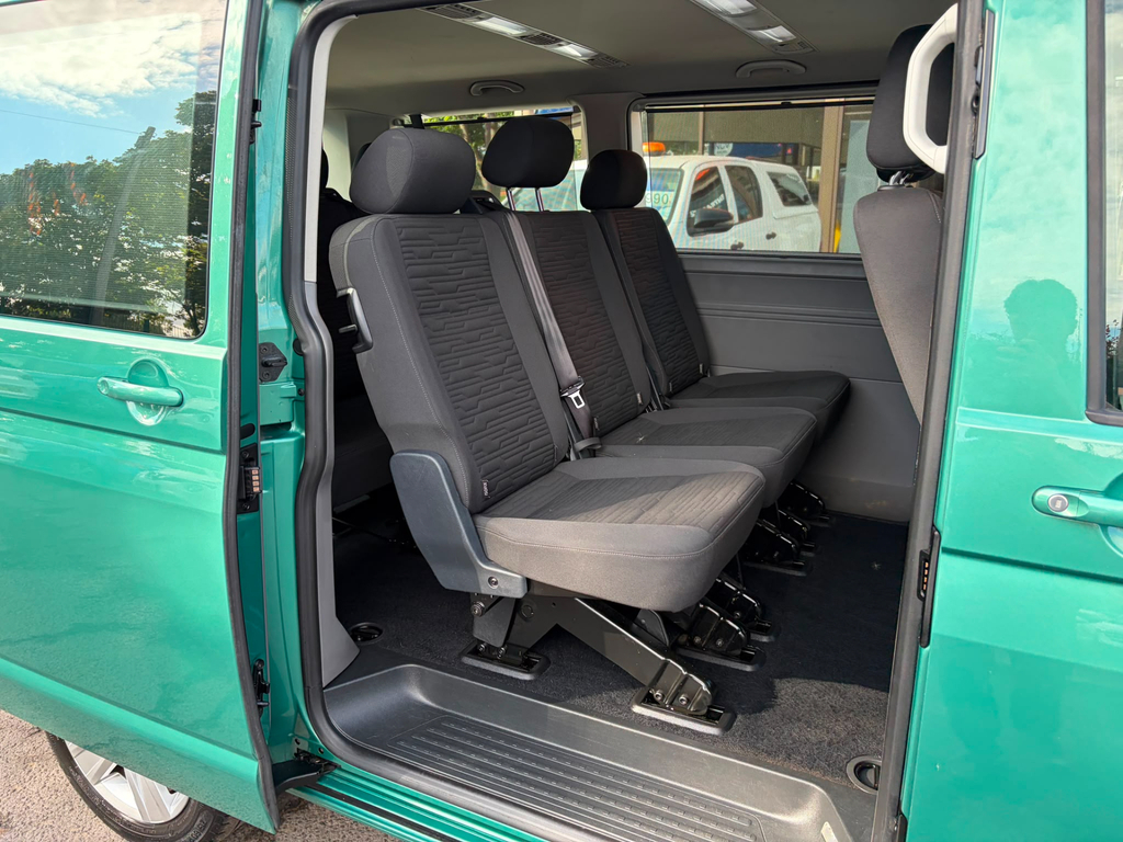 Volkswagen Transporter Shuttle 2.0 Tdi 150Ps Se Minibus Dsg Silver #20