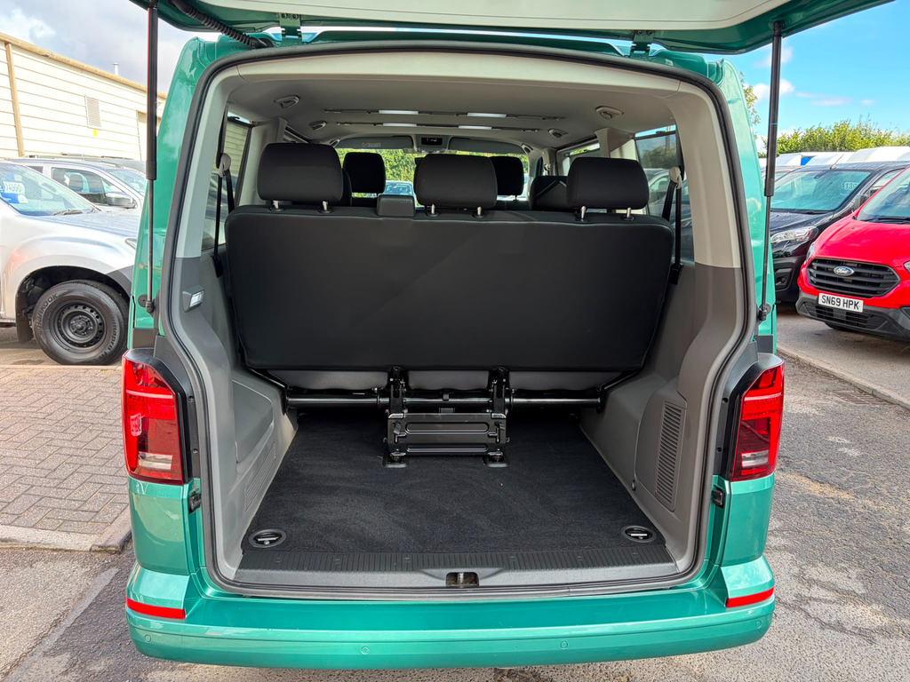 Volkswagen Transporter Shuttle 2.0 Tdi 150Ps Se Minibus Dsg Silver #9