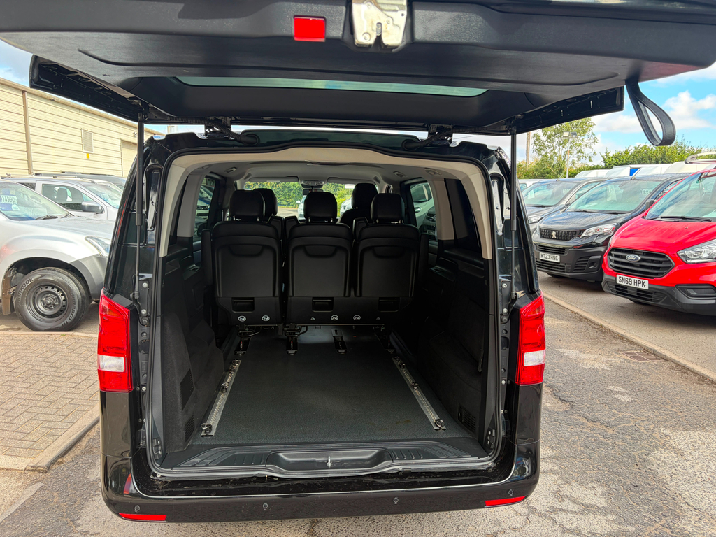 Mercedes-Benz Vito 2L Progressive White #16