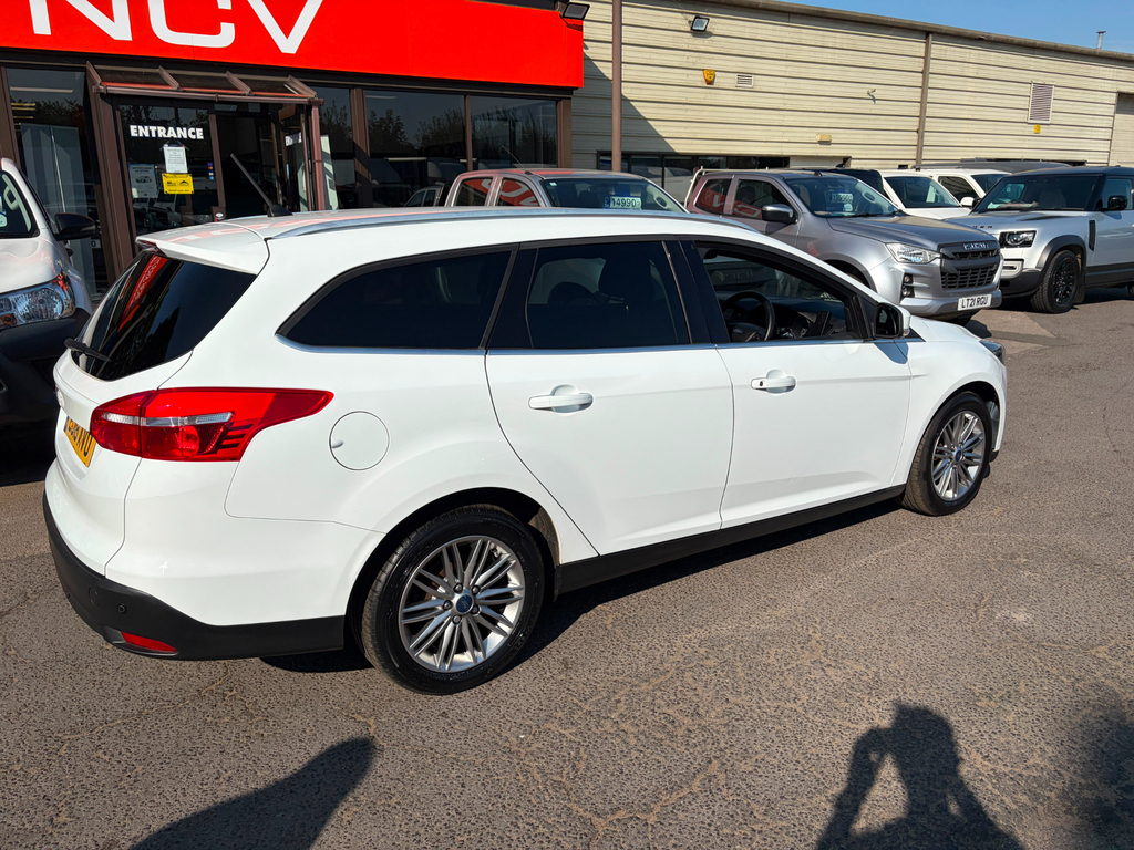 Ford Focus Zetec Edition Tdci Estate White #6