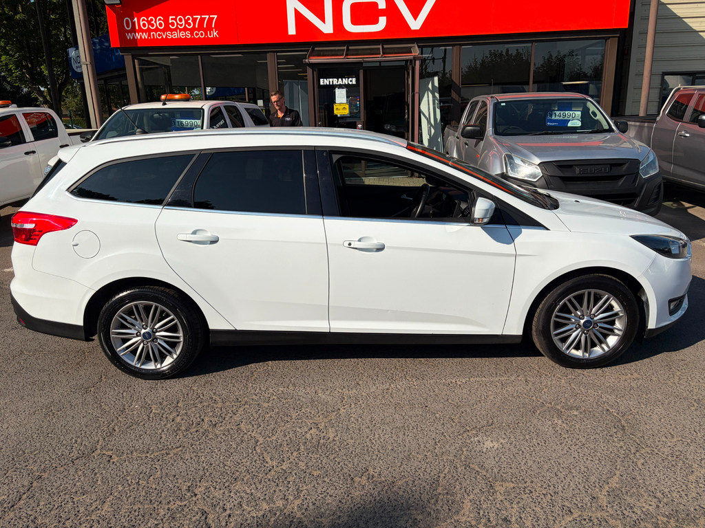 Ford Focus Zetec Edition Tdci Estate White #2