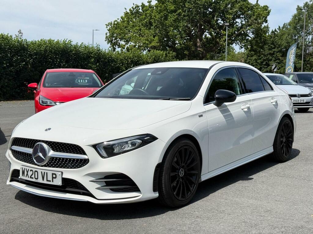 Mercedes-Benz A Class 1.3 A180 Amg Line 7G-dct Euro 6 Ss White