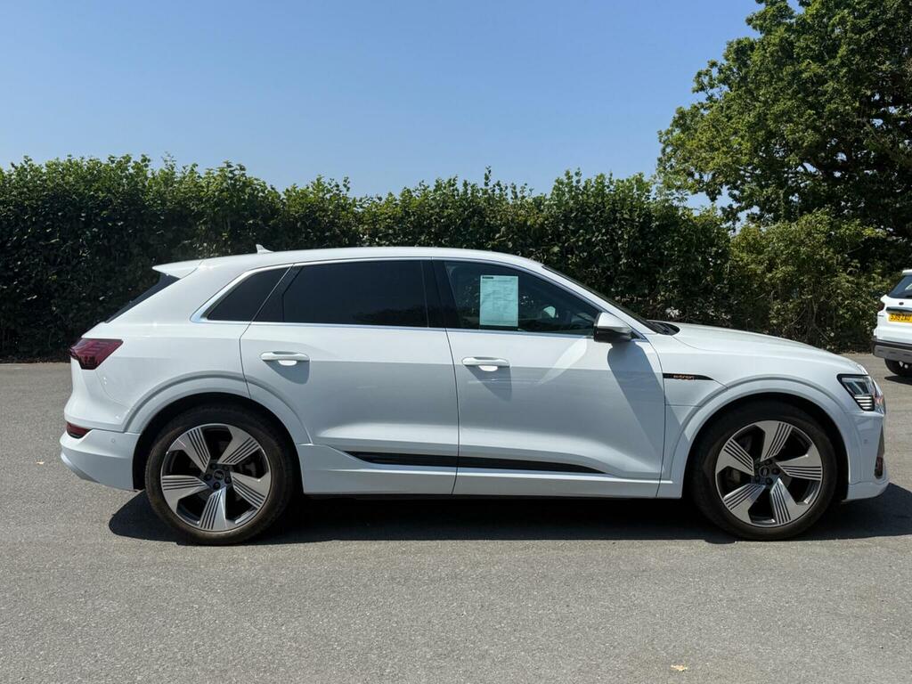Audi E-tron 230Kw 50 Quattro Black Black #4
