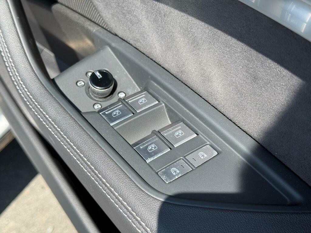 Audi E-tron 230Kw 50 Quattro Black Black #18