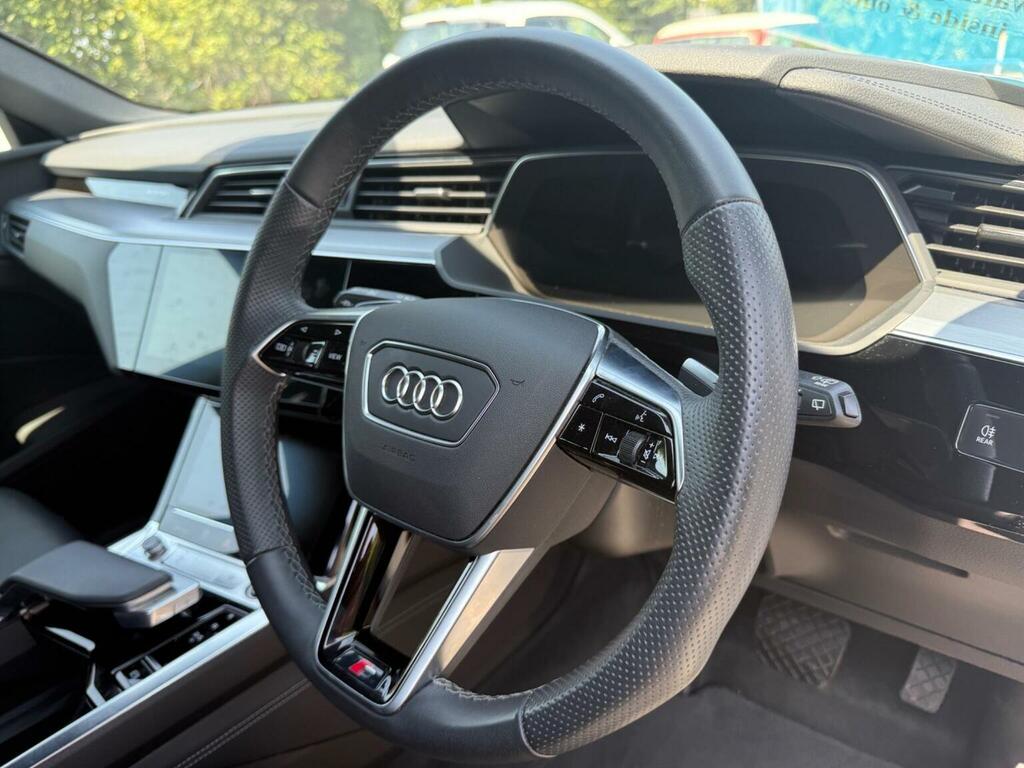 Audi E-tron 230Kw 50 Quattro Black Black #25